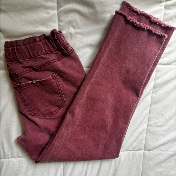 Scoop NYC Women's Ankle & Cropped Jeans in Burgundy - Picture 2 of 4